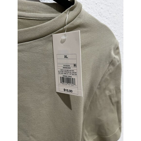 NEW Women's Slim Fit Short Sleeve Seamless Shirt a New Day XL: Lightweight MSRP - Picture 3 of 4